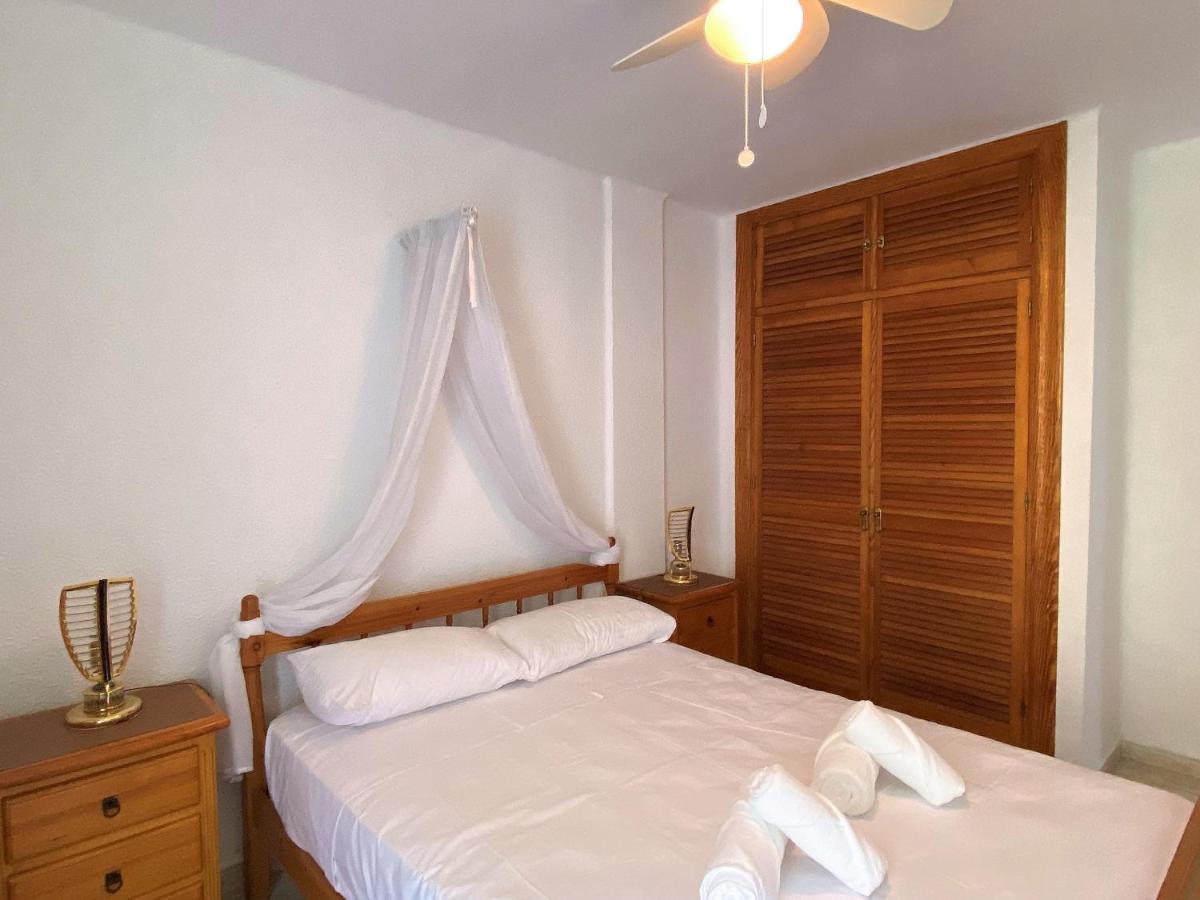 Bahamas 24 Burriana Casasol Nerja Exterior foto